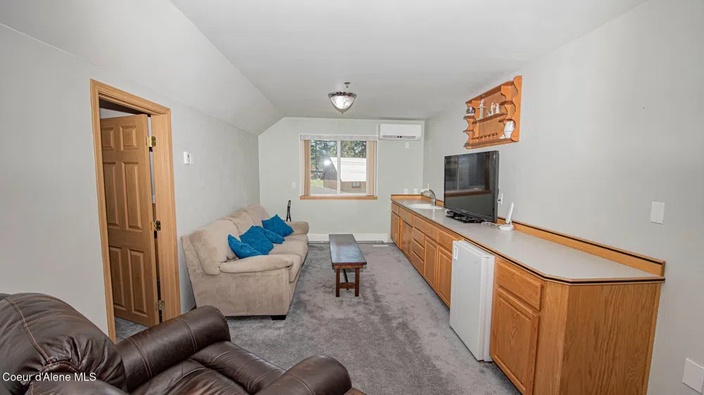 6616 Comanche Street Bonners Ferry, ID 83805