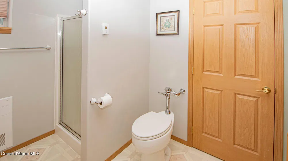 6616 Comanche Street Bonners Ferry, ID 83805
