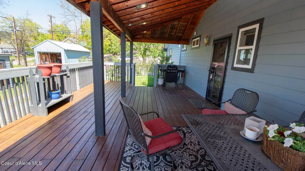 6616 Comanche Street Bonners Ferry, ID 83805