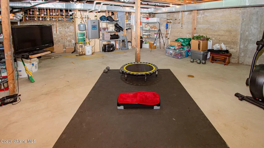 6616 Comanche Street Bonners Ferry, ID 83805