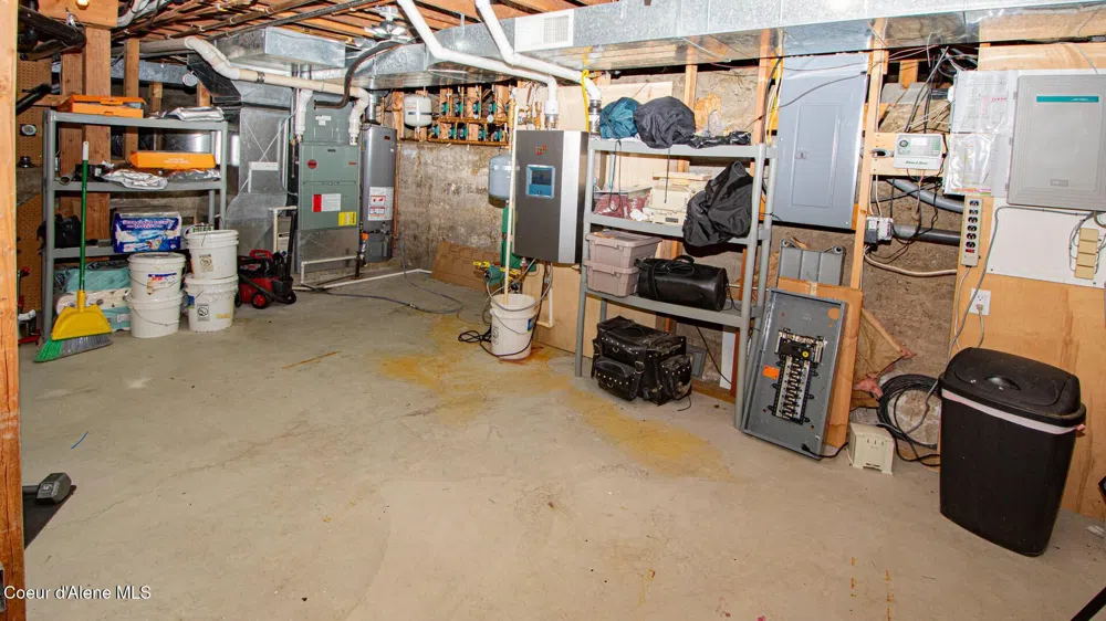 6616 Comanche Street Bonners Ferry, ID 83805