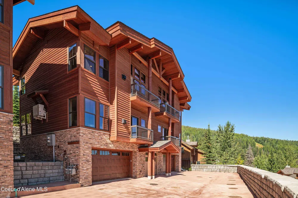32 Olaf Court Sandpoint, ID 83864