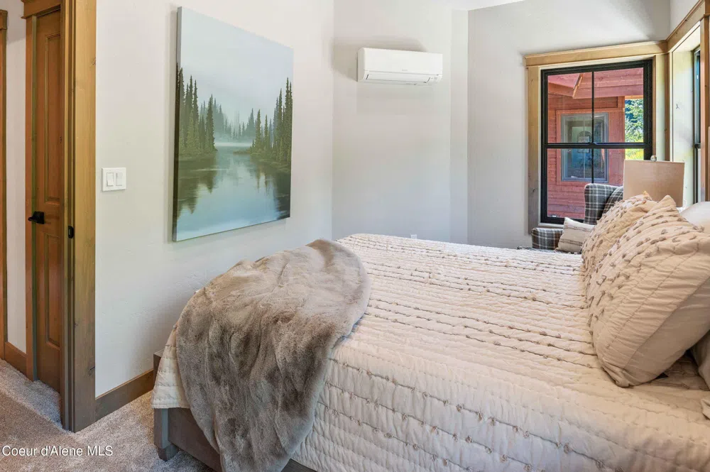 32 Olaf Court Sandpoint, ID 83864