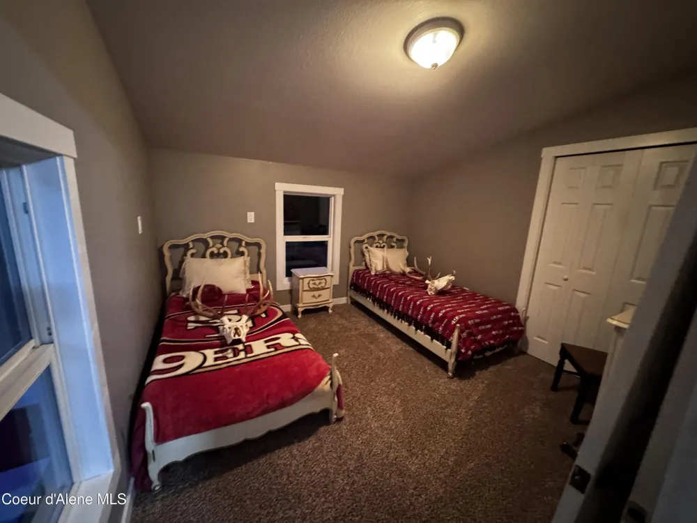 10320 PAYMENT PEAK ROAD Hauser, ID 83854