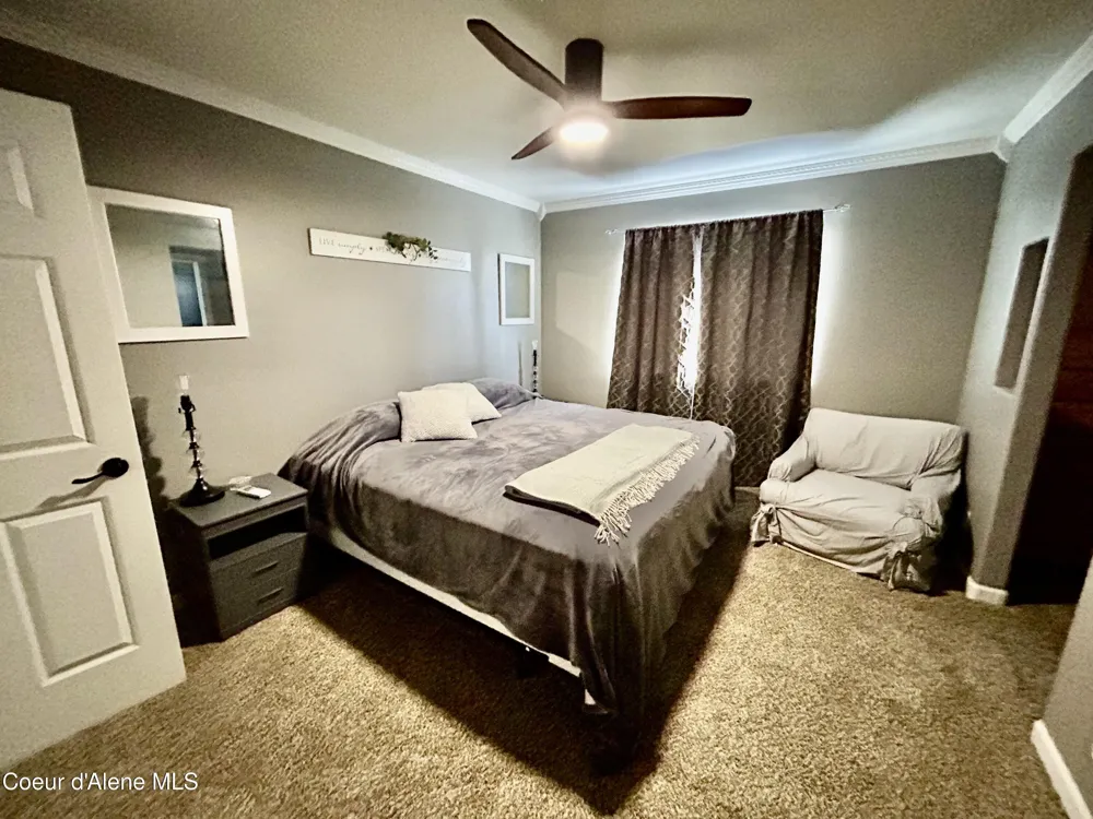 10320 PAYMENT PEAK ROAD Hauser, ID 83854