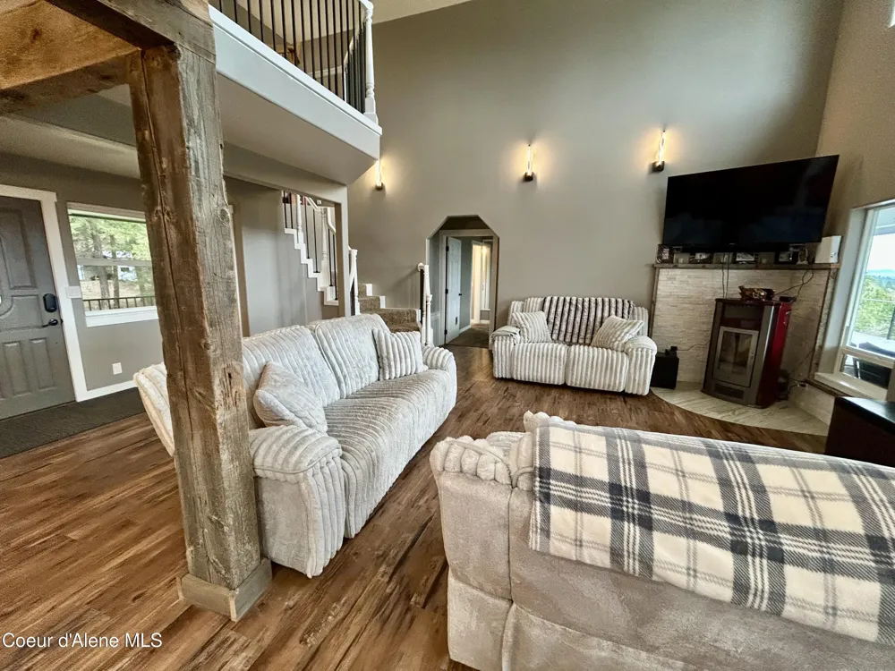 10320 PAYMENT PEAK ROAD Hauser, ID 83854