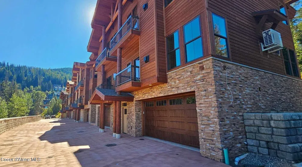 38 Olaf Court Sandpoint, ID 83864