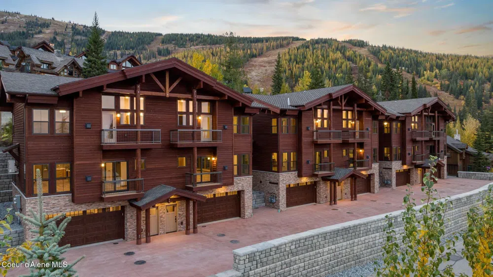 38 Olaf Court Sandpoint, ID 83864