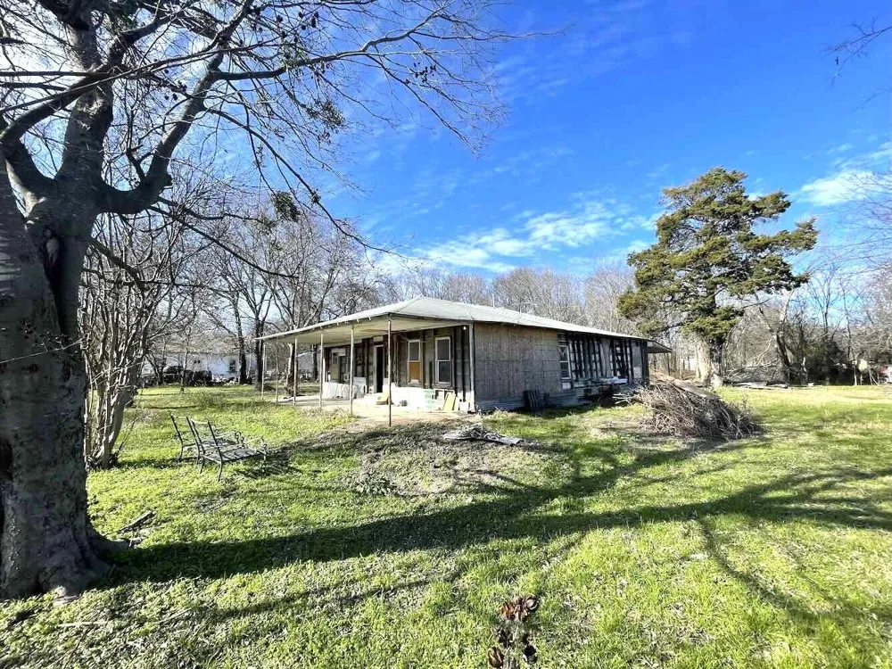 100 W Dalewood Street Richland, TX 76681