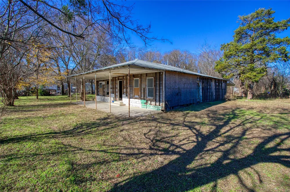 100 W Dalewood Street Richland, TX 76681