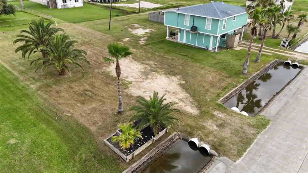 16619 Jolly Roger Jamaica Beach, TX 77554