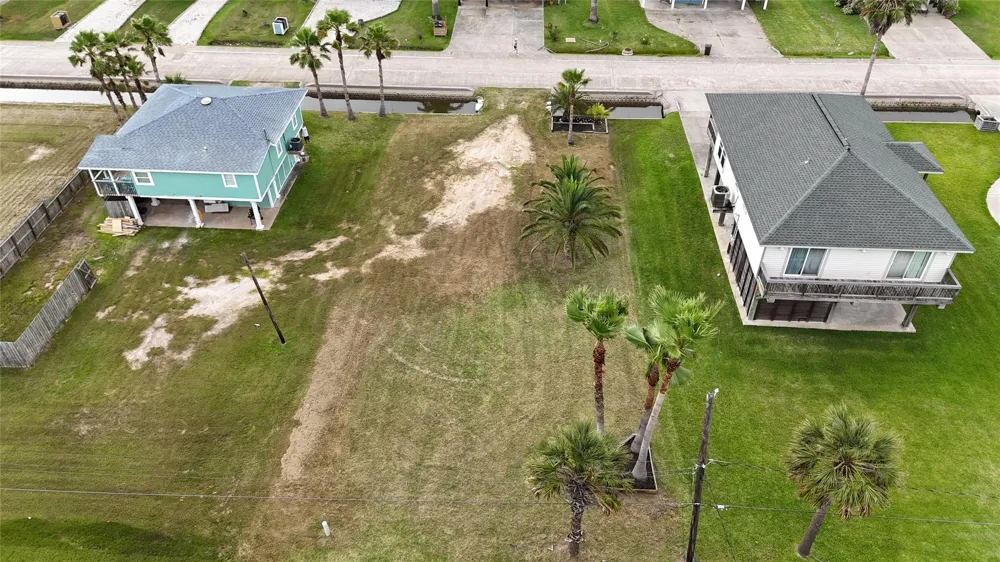16619 Jolly Roger Jamaica Beach, TX 77554