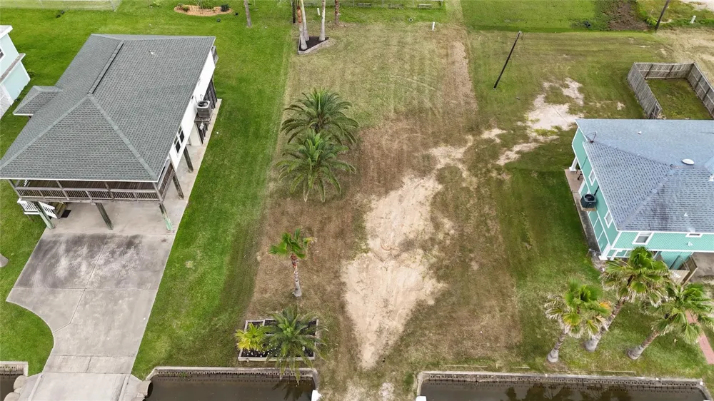 16619 Jolly Roger Jamaica Beach, TX 77554