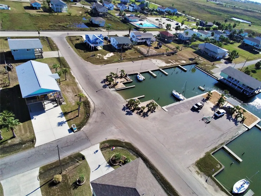 16619 Jolly Roger Jamaica Beach, TX 77554
