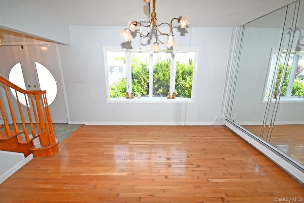 2198 Willow Street Wantagh, NY 11793