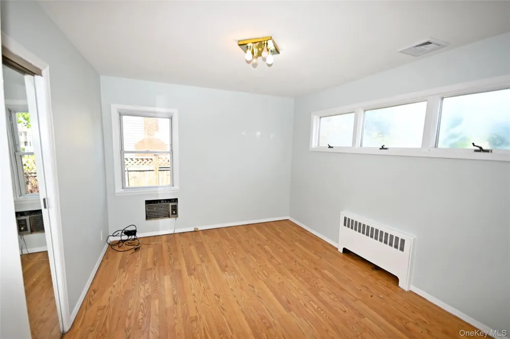 2198 Willow Street Wantagh, NY 11793