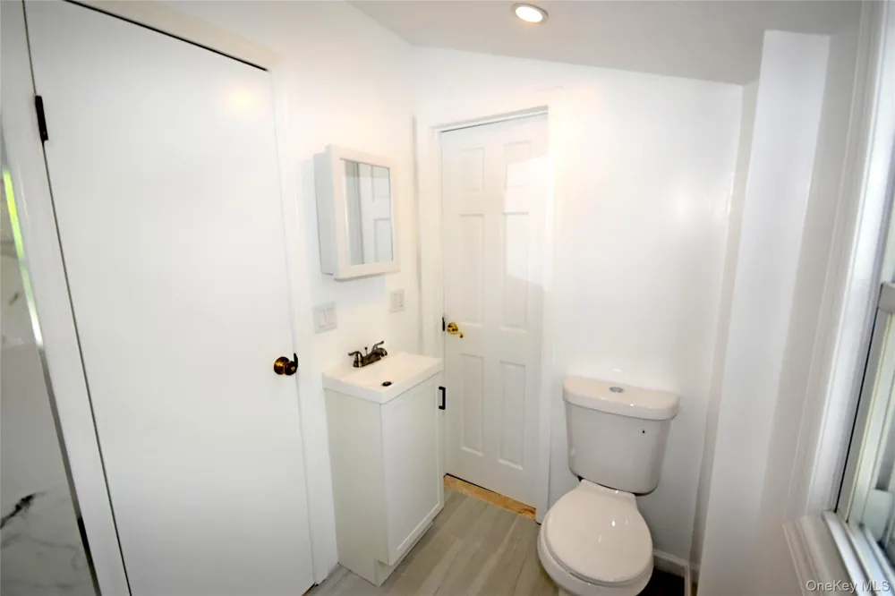2198 Willow Street Wantagh, NY 11793