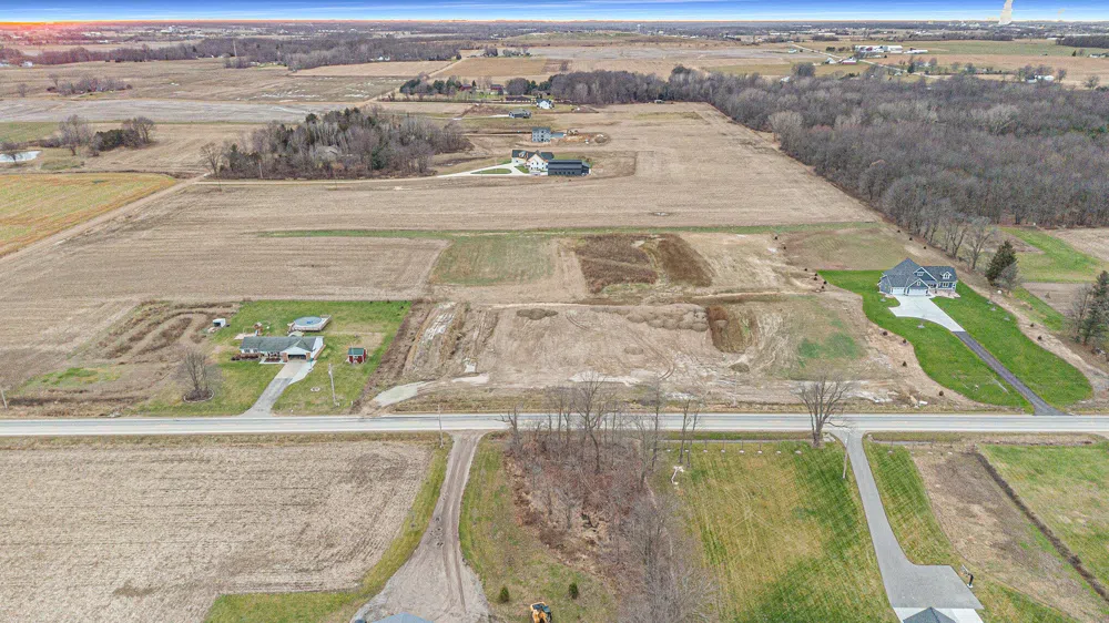 7 40th Zeeland, MI 49464