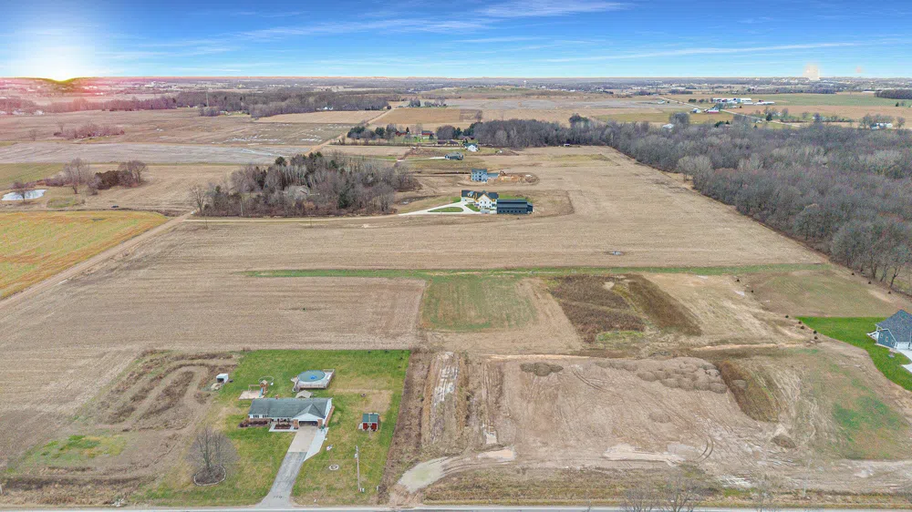 7 40th Zeeland, MI 49464