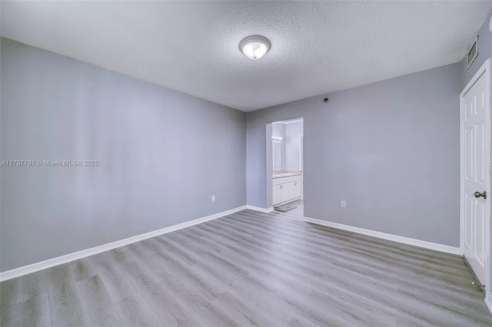 8888 Collins Ave #201 Surfside, FL 33154
