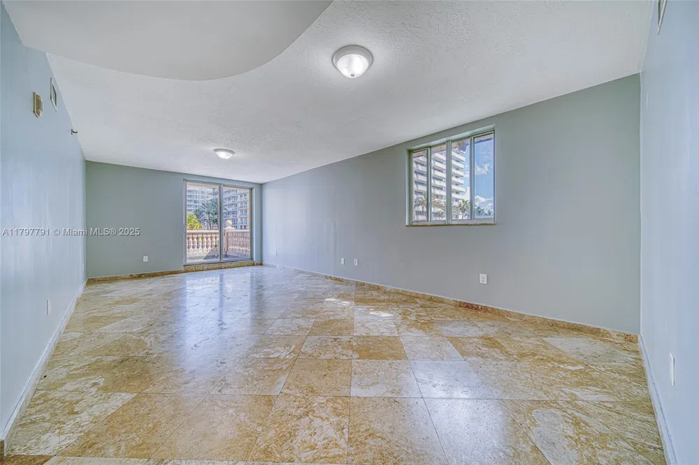 8888 Collins Ave #201 Surfside, FL 33154