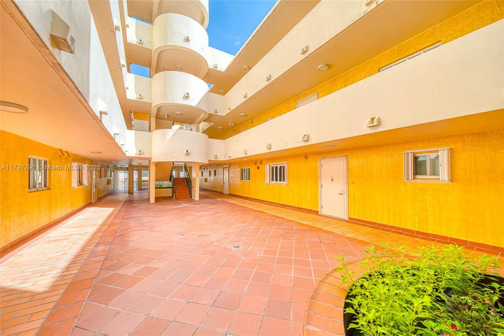 8888 Collins Ave #201 Surfside, FL 33154