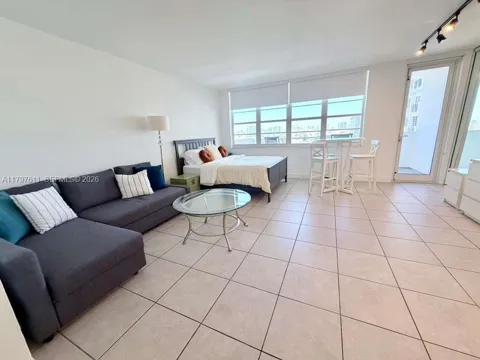 100 Lincoln Rd #1220