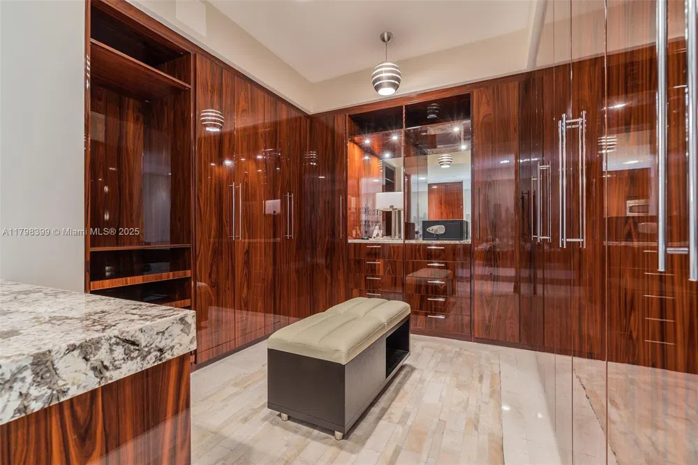 9703 Collins Ave #2100 Bal Harbour, FL 33154