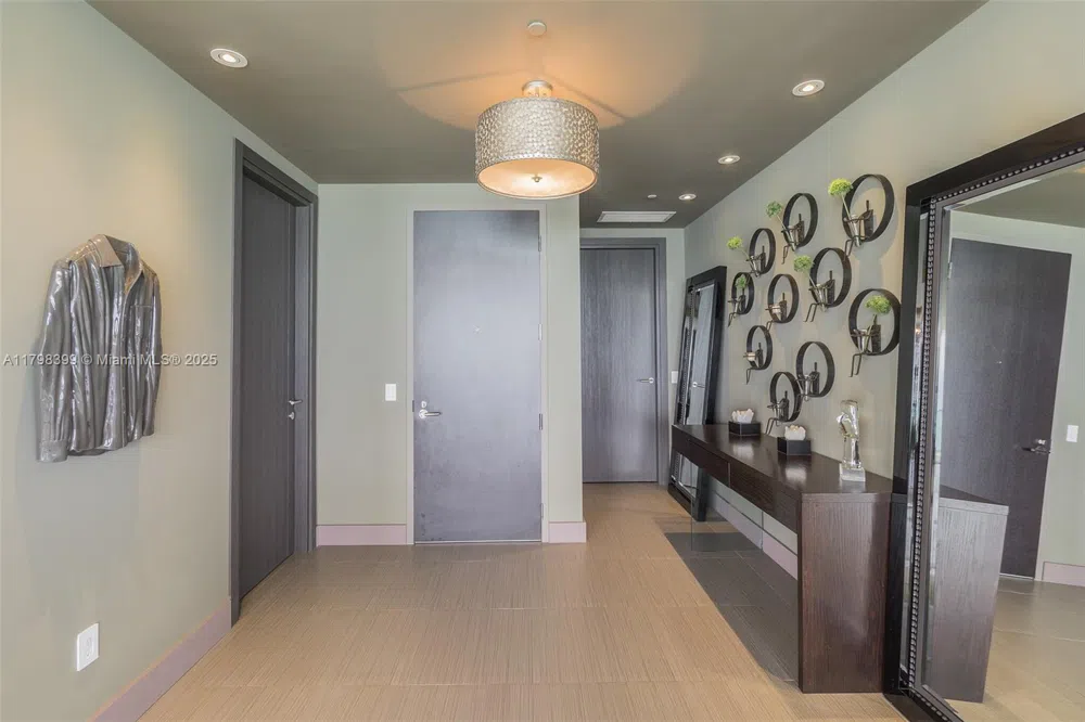 9703 Collins Ave #2100 Bal Harbour, FL 33154