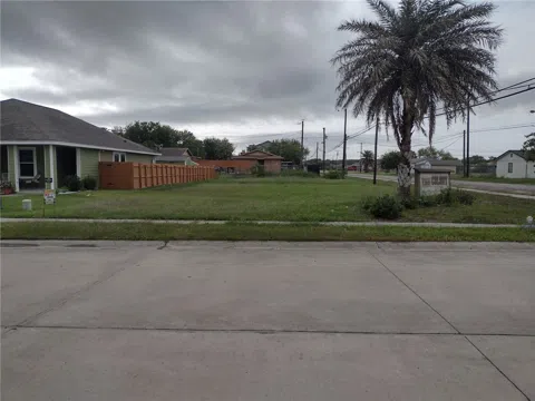 2361 Scott Circle