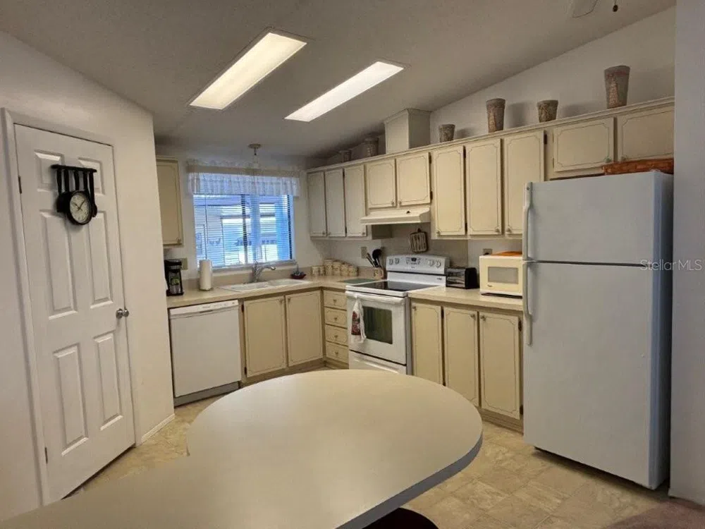 617 WEBB WAY Lady Lake, FL 32159