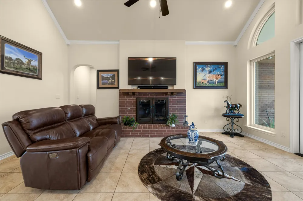 1800 County Road 305 Jarrell, TX 76537