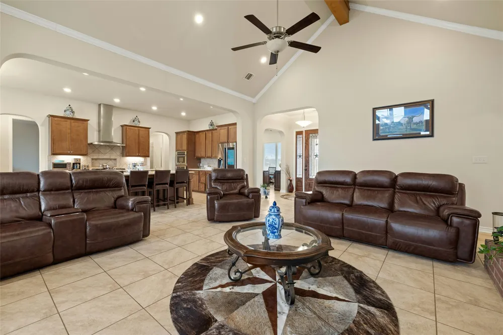 1800 County Road 305 Jarrell, TX 76537
