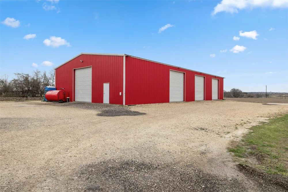 1800 County Road 305 Jarrell, TX 76537