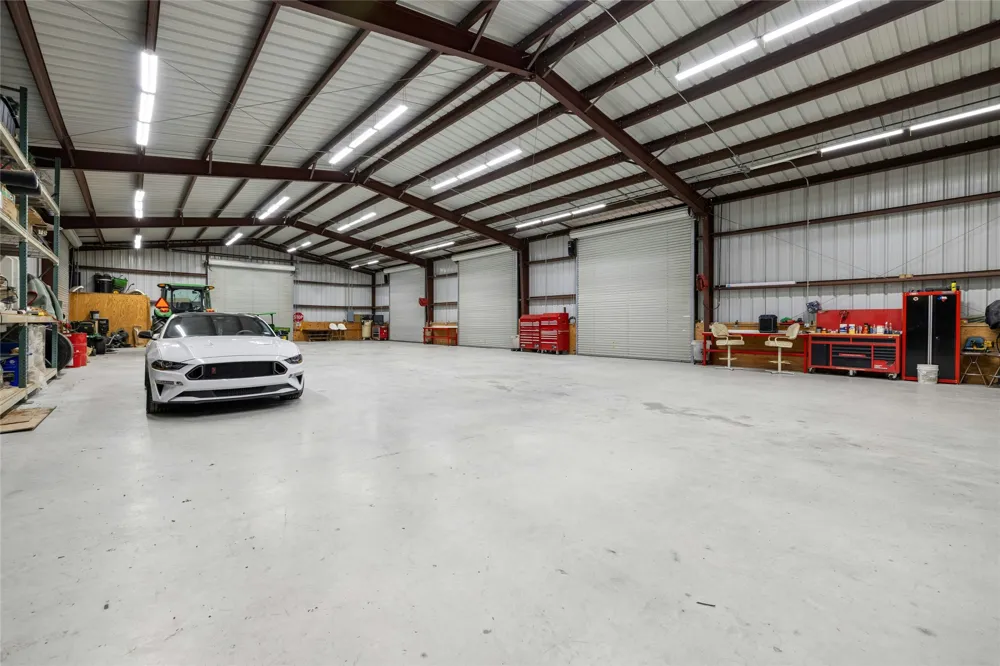1800 County Road 305 Jarrell, TX 76537