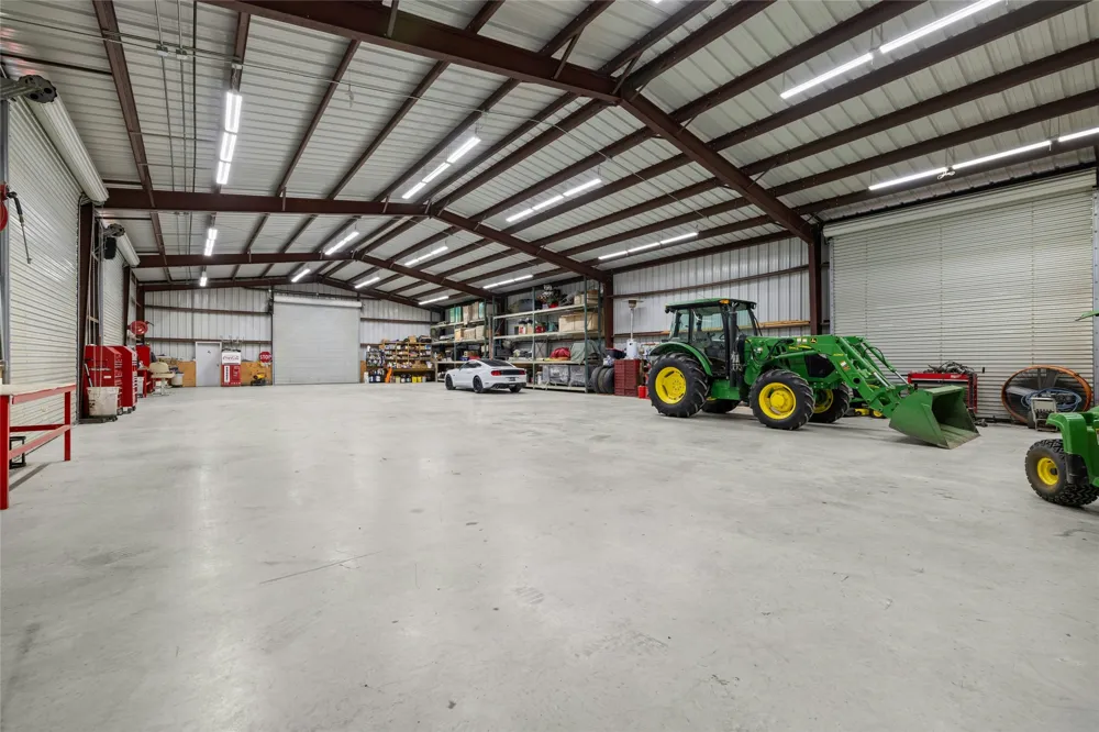 1800 County Road 305 Jarrell, TX 76537