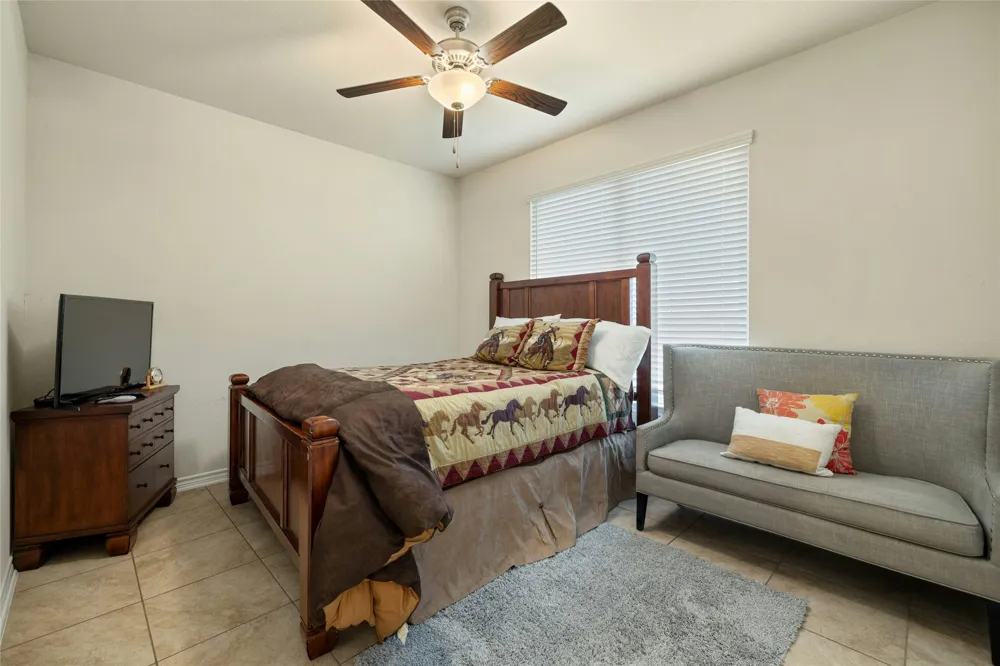 1800 County Road 305 Jarrell, TX 76537