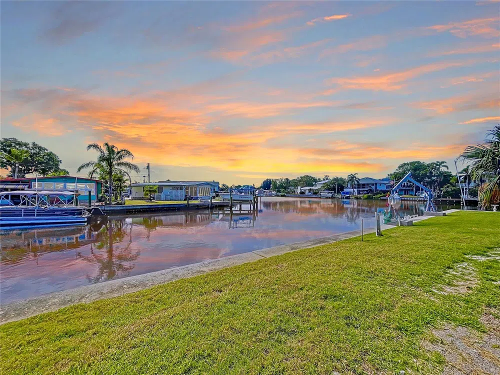 18 YAWL LANE #18 Palm Harbor, FL 34683
