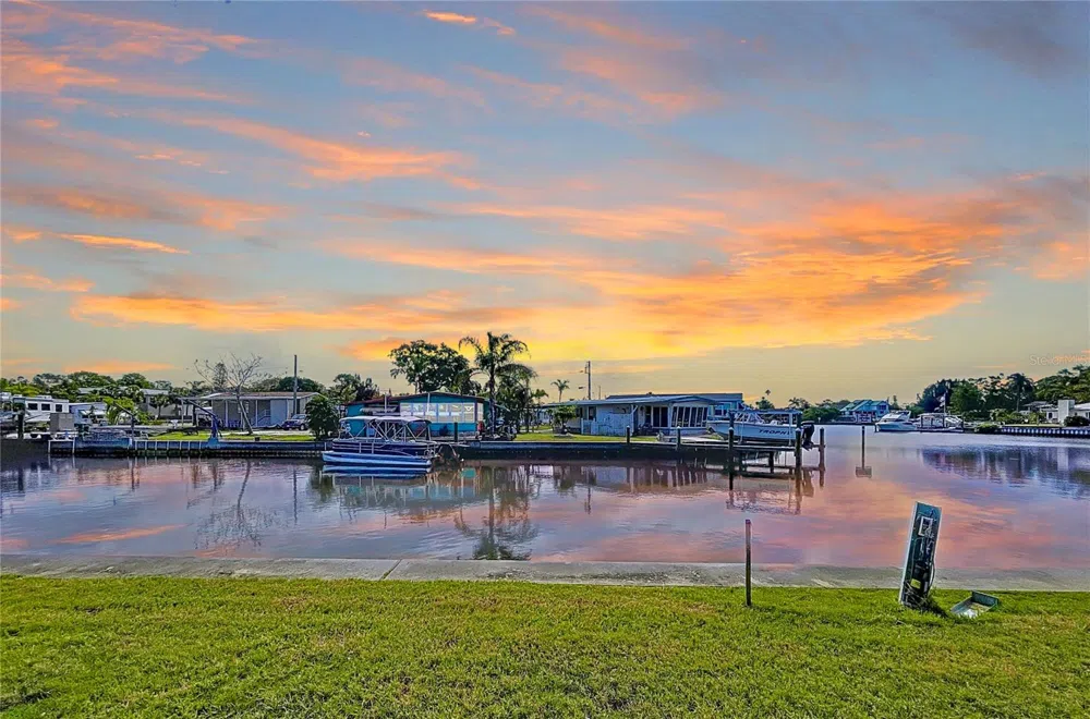 18 YAWL LANE #18 Palm Harbor, FL 34683
