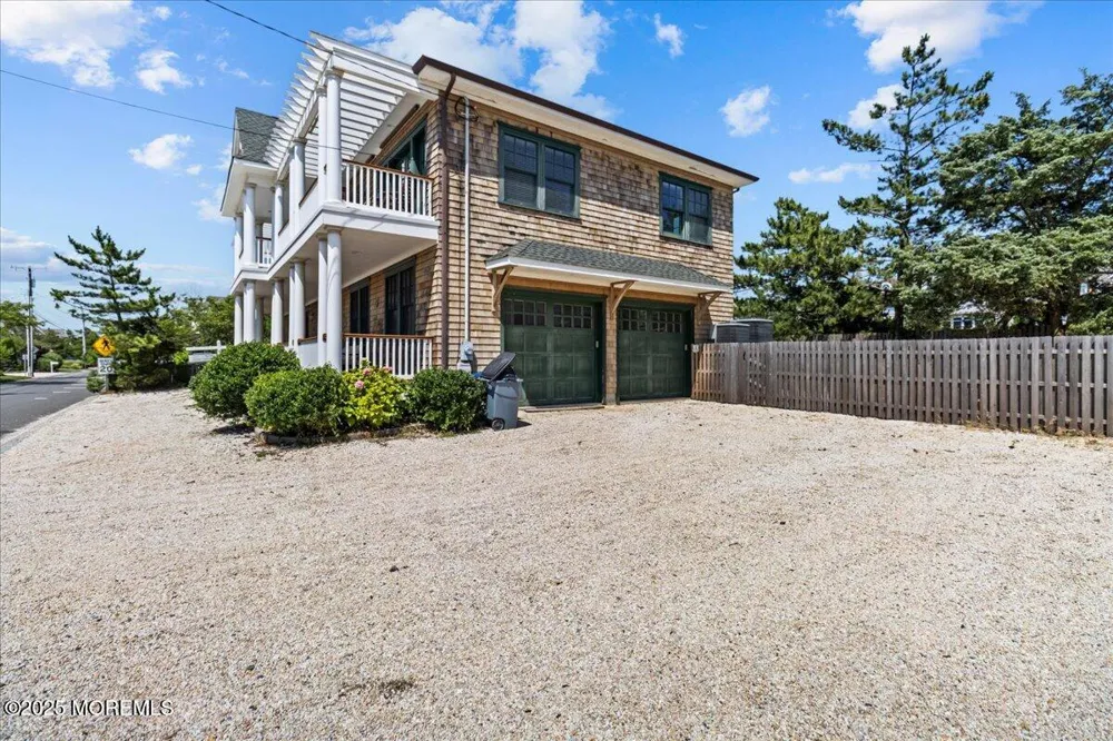 1043 Barnegat Lane Mantoloking, NJ 08738