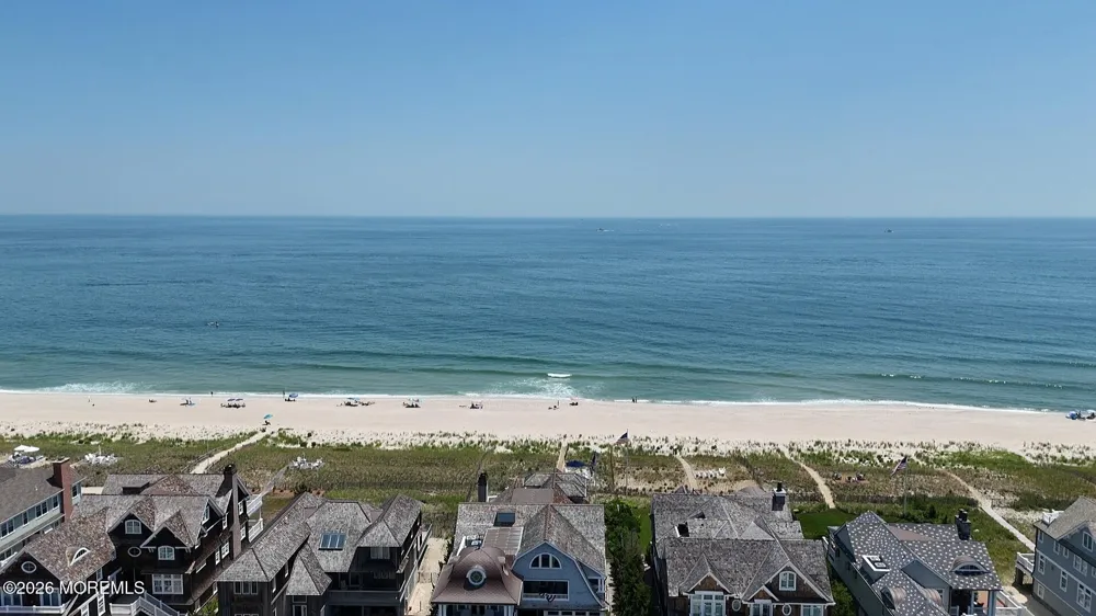 1043 Barnegat Lane Mantoloking, NJ 08738