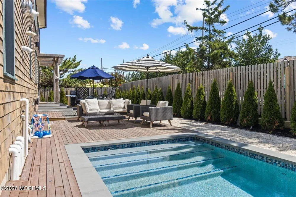 1043 Barnegat Lane Mantoloking, NJ 08738
