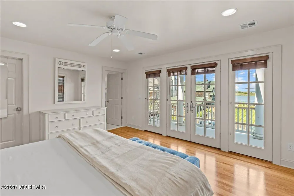 1043 Barnegat Lane Mantoloking, NJ 08738