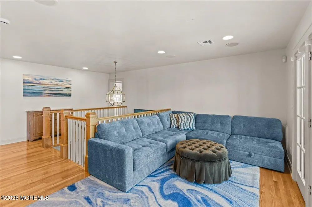 1043 Barnegat Lane Mantoloking, NJ 08738