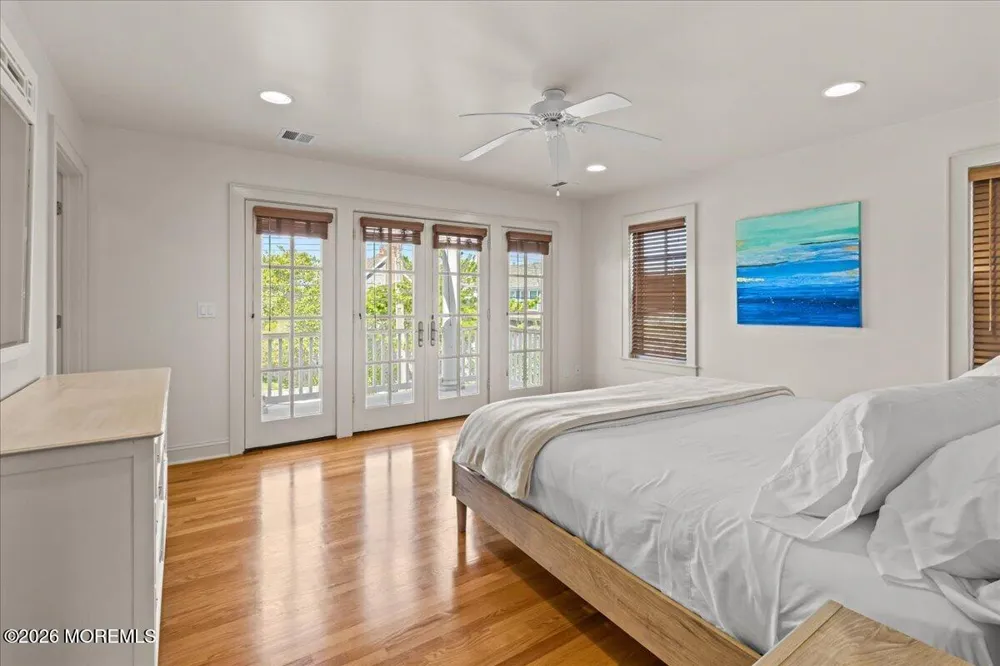 1043 Barnegat Lane Mantoloking, NJ 08738