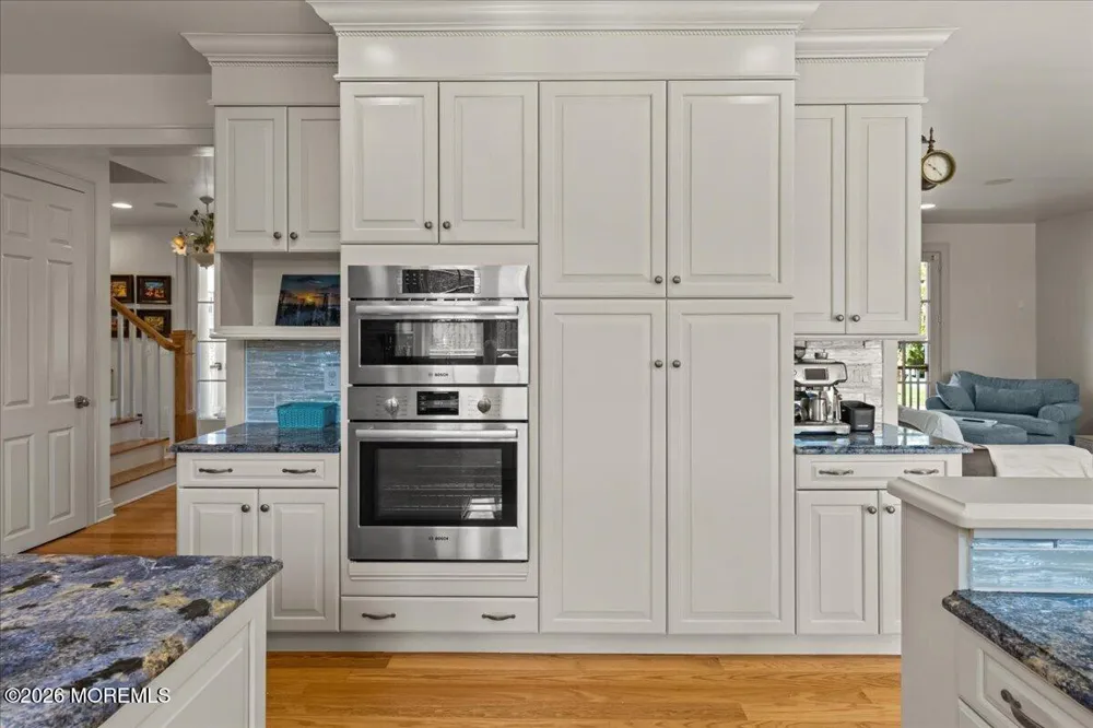 1043 Barnegat Lane Mantoloking, NJ 08738