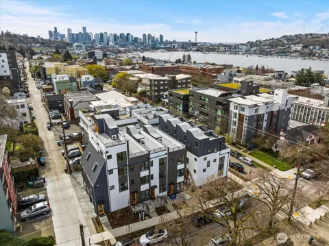 259 E Louisa Street