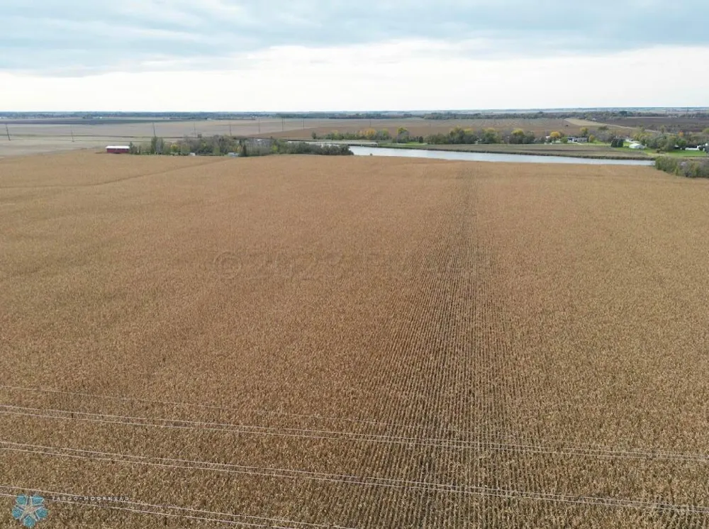 5386 52 AVENUE Fargo, ND 58102