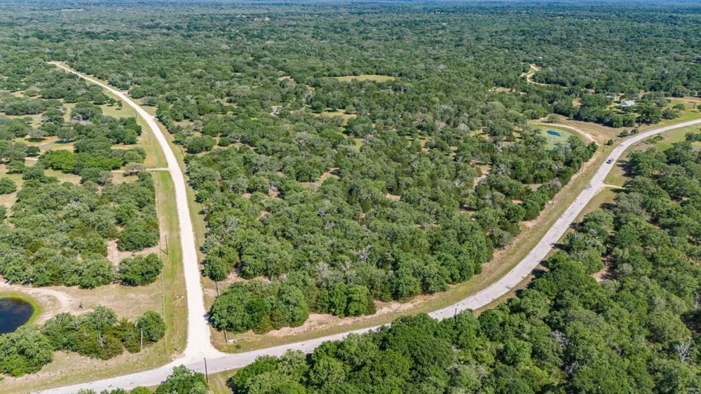 1019 Deerfield Court Weimar, TX 78962