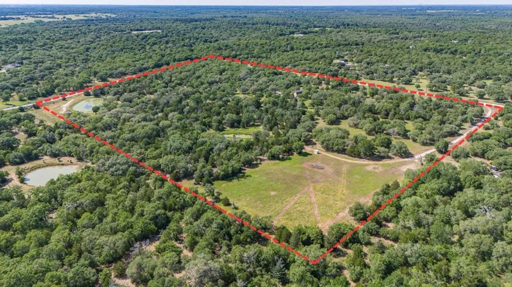 1019 Deerfield Court Weimar, TX 78962